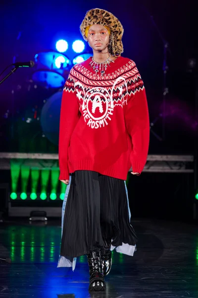 Look 6